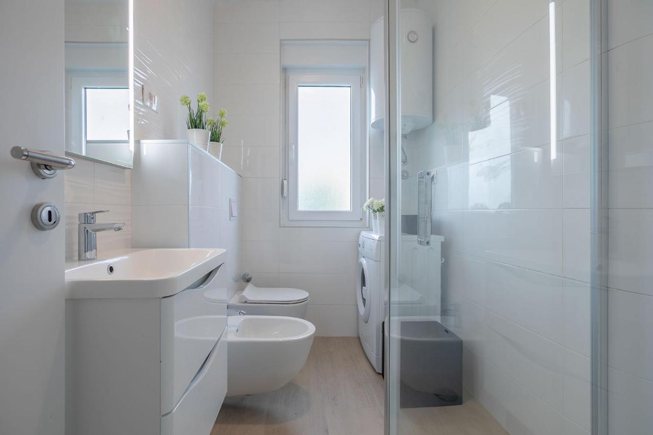 Premium 100M2 Sea View Apartment Ližnjan المظهر الخارجي الصورة